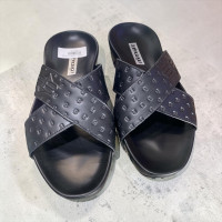 balenciaga-crisscross-embossed-bb-monogram-black-luxury-slides-designer-mens-slippers