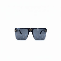 lv-escape-square-sunglasses-black-acetate-with-gold-signature