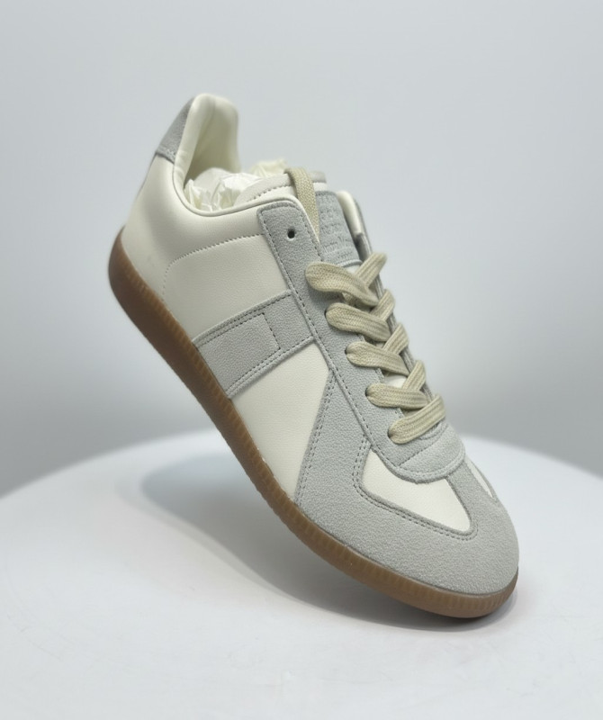 maison-margiela-replica-low-top-sneakers-whitegrey