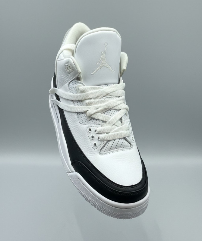 air-jordan-3-retro-sp-fragment-whiteblackwhite