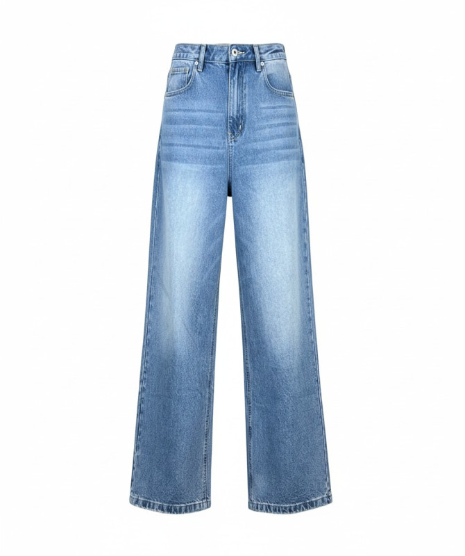 High-Waisted Wide-Leg Jeans – Light Wash Denim