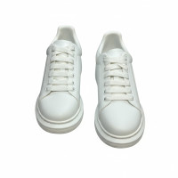 alexander-mcqueen-oversized-sneakers-white-leather