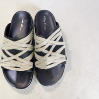 Designer Megalace Crisscross Mule Slides – Black & Beige Luxury Sandals